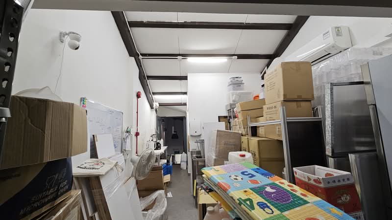 Bussorah Street, Bussorah Street, 1,300 sqft, Shop / Shophouse For Rent, by Stanley Wee, 500138223 - Interior - CommercialGuru.com.sg