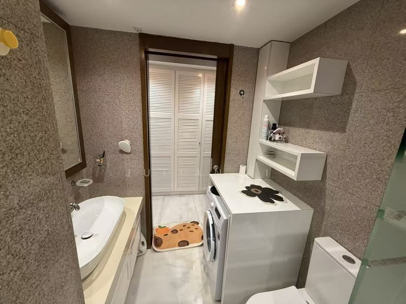 The Levelz, 38 Farrer Road, 2 Bedrooms, 1,281 sqft, Condominium For Rent, by Julian Li, 500138228 - Bathroom - PropertyGuru.com.sg