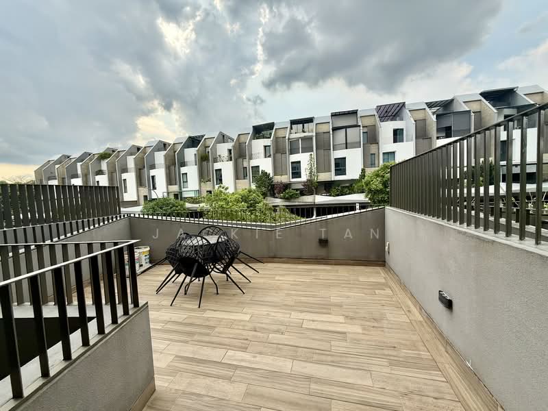 Nim Collection, Nim Terrace, 5 Bedrooms, 4,294 sqft, Terraced House For Sale, by JACKIE TAN, 500138233 - Balcony - PropertyGuru.com.sg