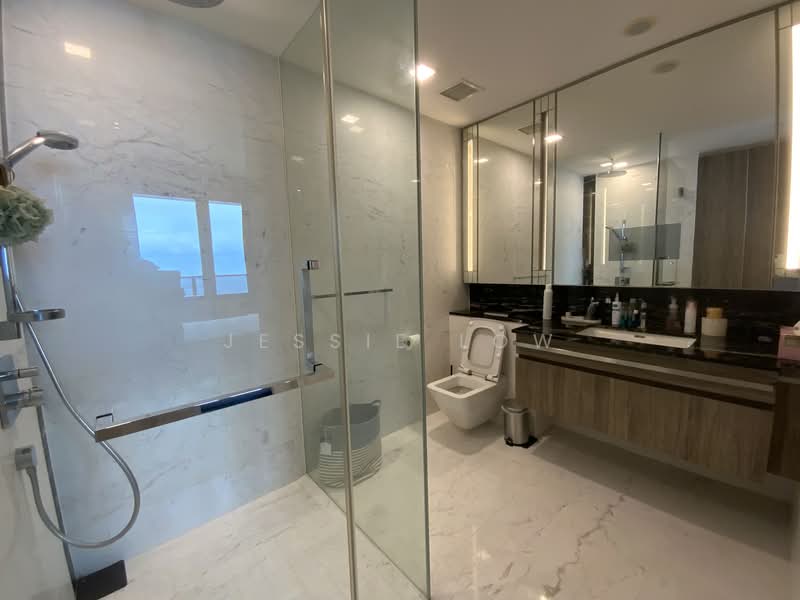 Wallich Residence, 3 Wallich Street, 2 Bedrooms, 861 sqft, Condominium For Sale, by Jessie Low, 500138235 - Bathroom - PropertyGuru.com.sg