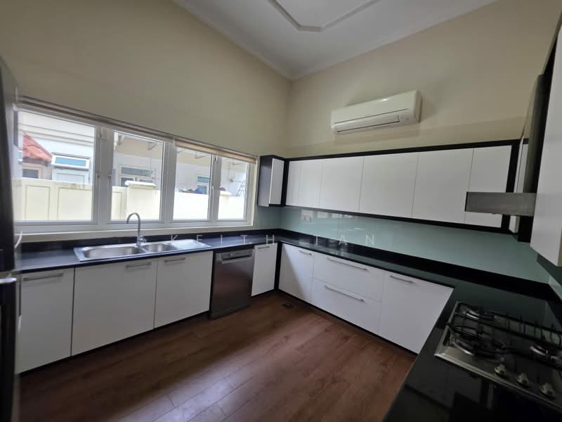 Merryn Road, , 5 Bedrooms, 5,300 sqft, Detached House For Rent, by Keith Tan, 500138239 - Kitchen - PropertyGuru.com.sg