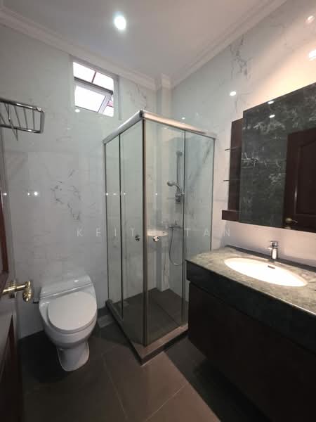 Merryn Road, , 5 Bedrooms, 5,300 sqft, Detached House For Rent, by Keith Tan, 500138239 - Bathroom - PropertyGuru.com.sg