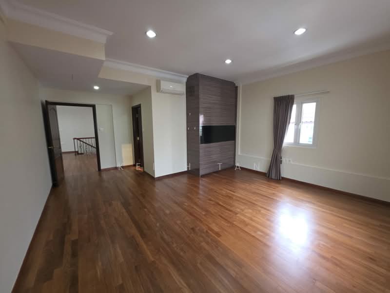 Merryn Road, , 5 Bedrooms, 5,300 sqft, Detached House For Rent, by Keith Tan, 500138239 - Living Room - PropertyGuru.com.sg