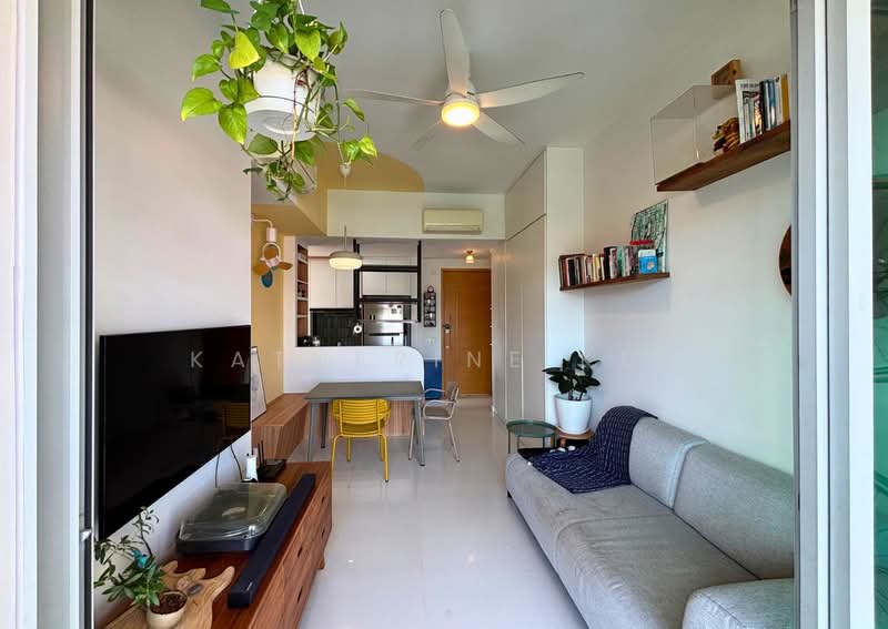 Gambir Ridge (Formerly Bartley Terrace, 18 Gambir Walk, 2 Bedrooms, 753 sqft, Condominium For Sale, by Katherine Kee, 500138243 - Living Room - PropertyGuru.com.sg