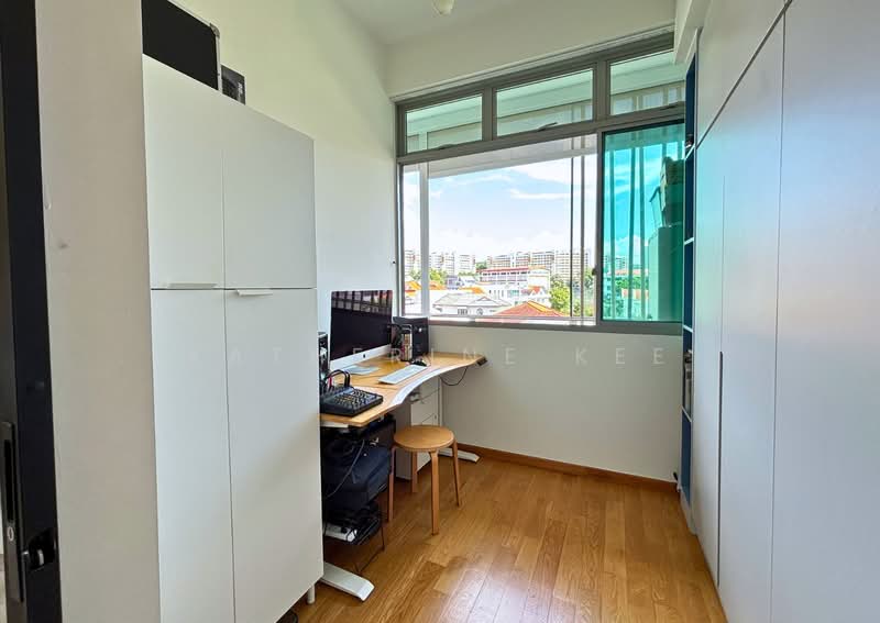 Gambir Ridge (Formerly Bartley Terrace, 18 Gambir Walk, 2 Bedrooms, 753 sqft, Condominium For Sale, by Katherine Kee, 500138243 - Bedroom - PropertyGuru.com.sg