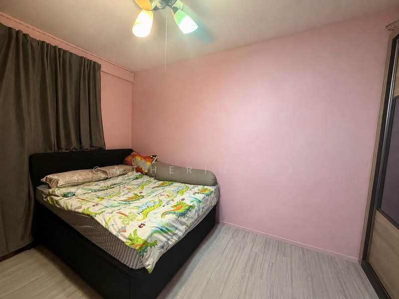 2 Beach Road, 2 Beach Road, 2 Bedrooms, 732 sqft, HDB Flat For Sale, by Catherine Ea, 500138250 - Bedroom - PropertyGuru.com.sg