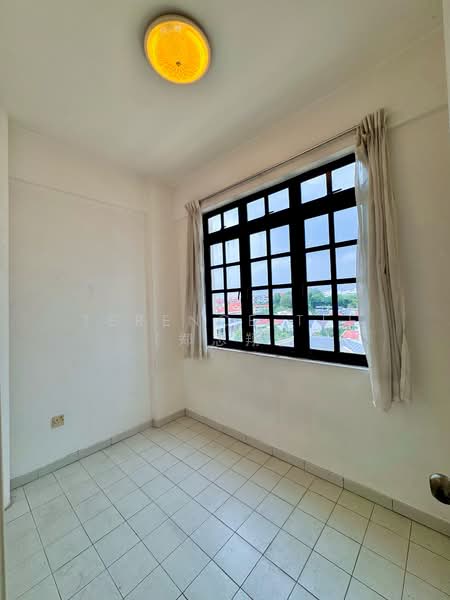 Park East, 73 Jalan Tua Kong, 3 Bedrooms, 1,658 sqft, Condominium For Sale, by Terence Tee (郑志翔), 500138264 - Helper's Room - PropertyGuru.com.sg
