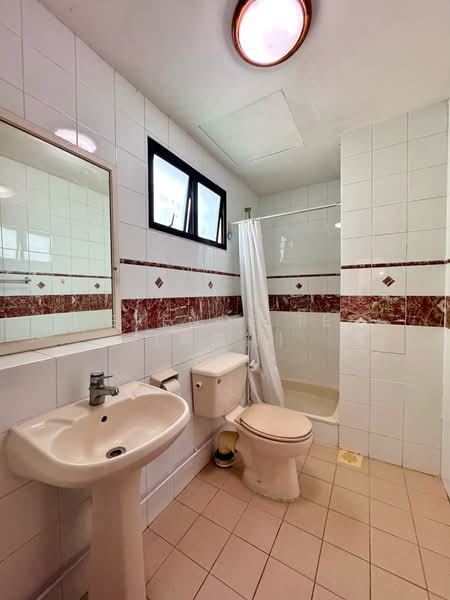 Park East, 73 Jalan Tua Kong, 3 Bedrooms, 1,658 sqft, Condominium For Sale, by Terence Tee (郑志翔), 500138264 - Junior Master Bathroom - PropertyGuru.com.sg