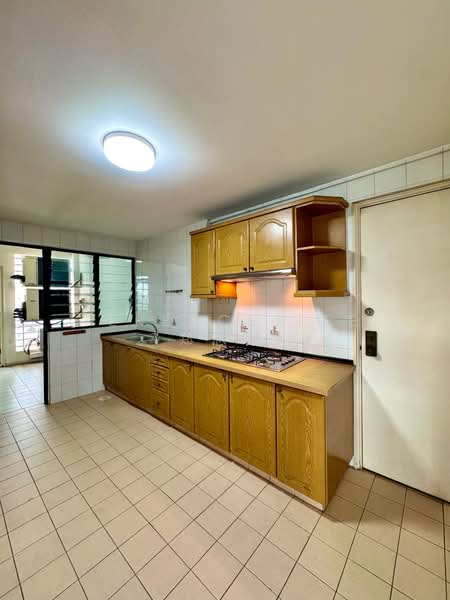 Park East, 73 Jalan Tua Kong, 3 Bedrooms, 1,658 sqft, Condominium For Sale, by Terence Tee (郑志翔), 500138264 - Kitchen - PropertyGuru.com.sg