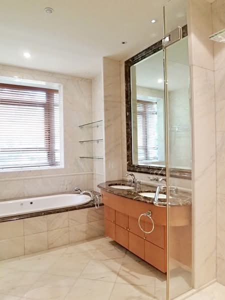 Ardmore Park, 15 Ardmore Park, 4 Bedrooms, 2,884 sqft, Condominium For Rent, by Lynn Er, 500138272 - Bathroom - PropertyGuru.com.sg