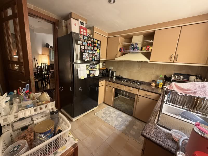 Villa Marina, 25 Jalan Sempadan, 3 Bedrooms, 2,013 sqft, Condominium For Rent, by Claire Lee, 500138285 - Kitchen - PropertyGuru.com.sg