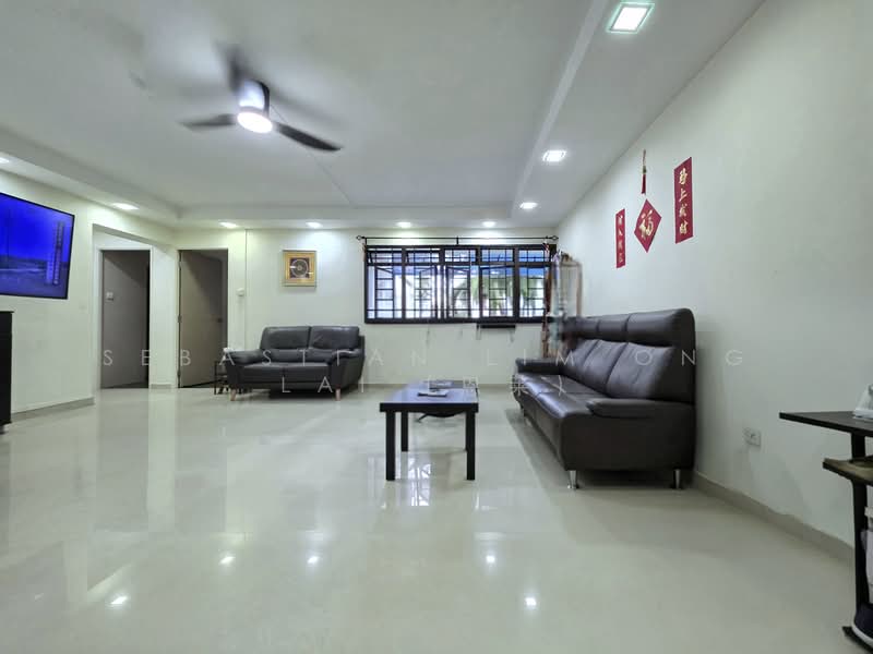 275B Jurong West Street 25, 275B Jurong West Street 25, 3 Bedrooms, 1,195 sqft, HDB Flat For Sale, by Sebastian Lim Ong Lai (恩莱), 500138303 - Living Room - PropertyGuru.com.sg