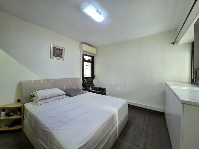 275B Jurong West Street 25, 275B Jurong West Street 25, 3 Bedrooms, 1,195 sqft, HDB Flat For Sale, by Sebastian Lim Ong Lai (恩莱), 500138303 - Bedroom - PropertyGuru.com.sg