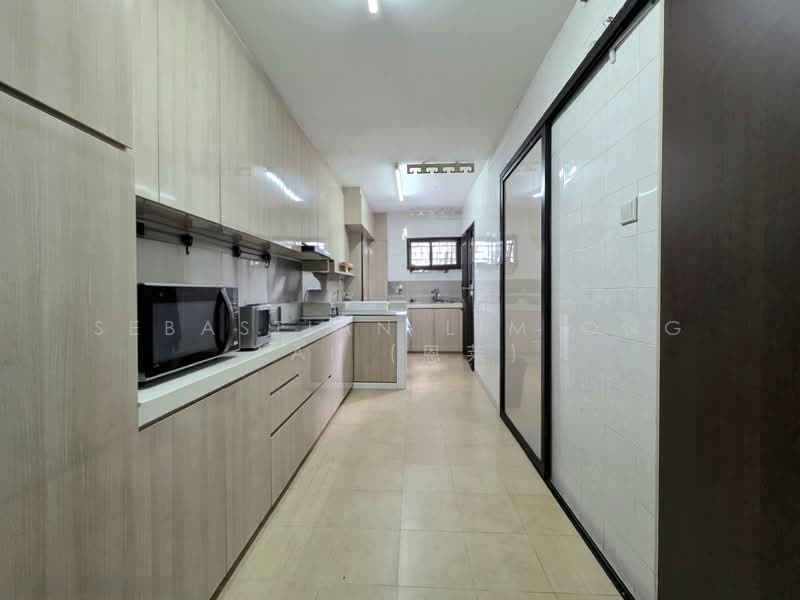 275B Jurong West Street 25, 275B Jurong West Street 25, 3 Bedrooms, 1,195 sqft, HDB Flat For Sale, by Sebastian Lim Ong Lai (恩莱), 500138303 - Kitchen - PropertyGuru.com.sg