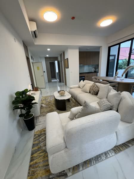 K Suites, 21 Lorong K Telok Kurau, 4 Bedrooms, 1,130 sqft, Apartment For Sale, by Ann Lee, 500138322 - Living Room - PropertyGuru.com.sg