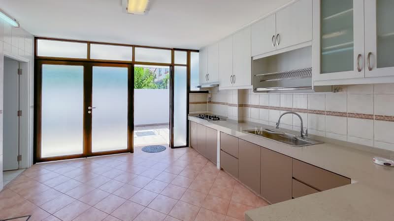 18 Neram Road, Neram road, 4 Bedrooms, 2,107 sqft, Terraced House For Rent, by Penny Lim, 500138329 - Kitchen - PropertyGuru.com.sg