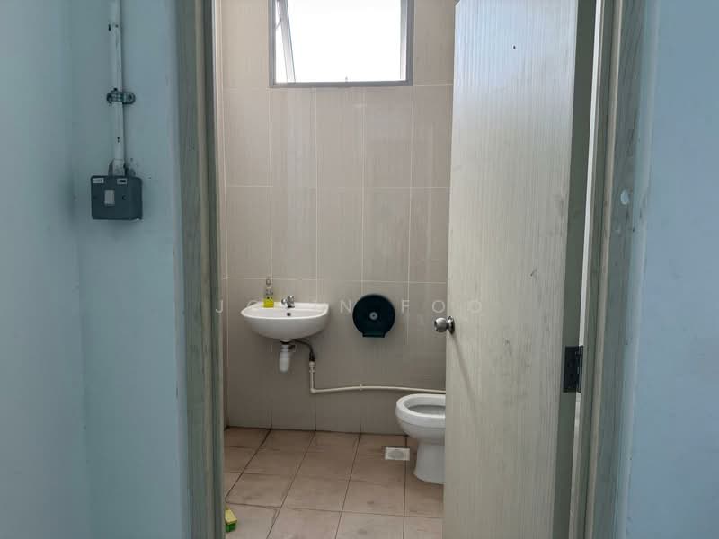 Shine@Tuas South, 11 Tuas South Link 1, 2,238 sqft, Factory / Workshop (B2) For Rent, by Jolin Foo, 500138337 - Bathroom - CommercialGuru.com.sg