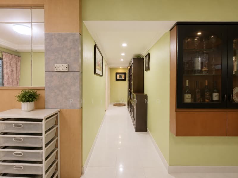 155 Jalan Teck Whye, 155 Jalan Teck Whye, 4 Bedrooms, 1,302 sqft, HDB Flat For Sale, by Phil Wong, 500138340 - Corridor - PropertyGuru.com.sg