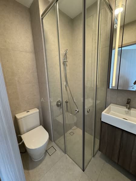 K Suites, 21 Lorong K Telok Kurau, 5 Bedrooms, 1,625 sqft, Apartment For Sale, by Ann Lee, 500138341 - Bathroom - PropertyGuru.com.sg