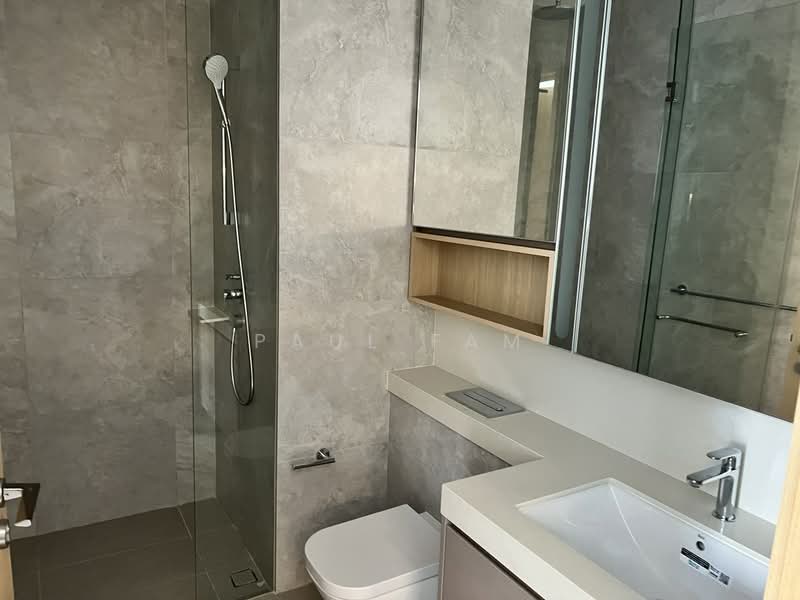 The Arden, 2 Phoenix Road, 2 Bedrooms, 753 sqft, Condominium For Rent, by Paul Fam, 500138345 - Bathroom - PropertyGuru.com.sg