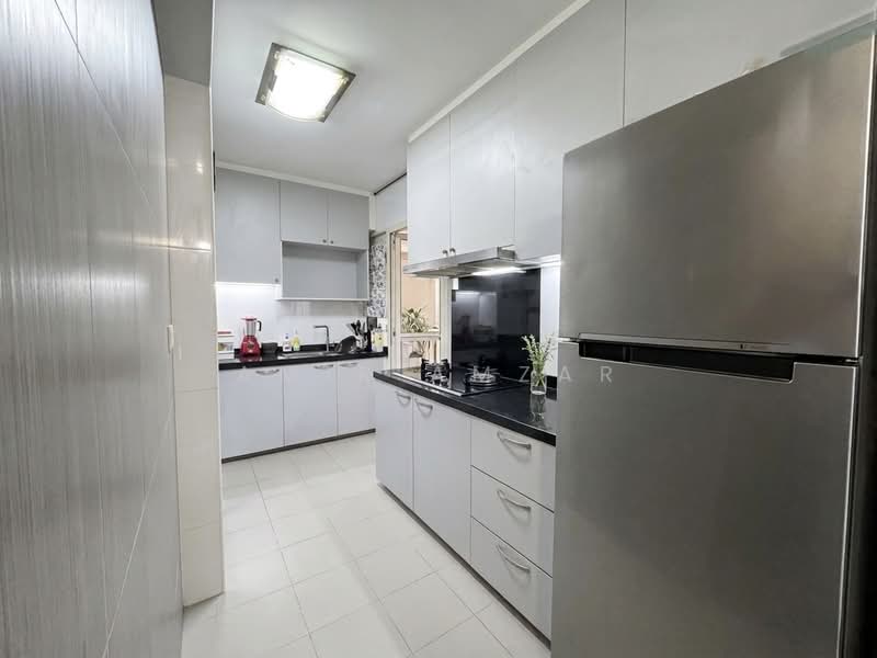 670A Edgefield Plains, 670A Edgefield Plains, 2 Bedrooms, 731 sqft, HDB Flat For Sale, by Amir Amzar, 500138346 - Kitchen - PropertyGuru.com.sg