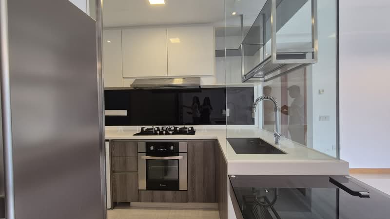 Woodhaven, 71 Woodgrove Avenue, 3 Bedrooms, 1,119 sqft, Condominium For Sale, by Alicia Ho, 500138347 - Kitchen - PropertyGuru.com.sg