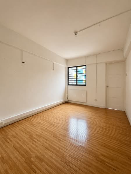 166 Woodlands Street 13, 166 Woodlands Street 13, 2 Bedrooms, 883 sqft, HDB Flat For Rent, by CY TAN, 500138351 - Interior - PropertyGuru.com.sg