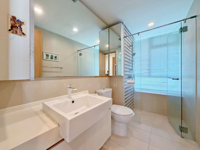 ClementiWoods Condominium, 86 West Coast Road, 4 Bedrooms, 1,679 sqft, Condominium For Sale, by Joyce Lye Hui Xin, 500138353 - Bathroom - PropertyGuru.com.sg
