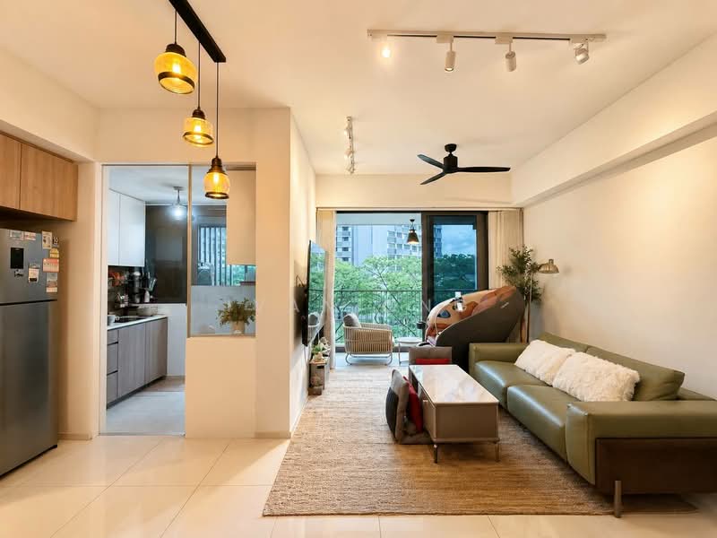 Riverbank at Fernvale, 15 Fernvale Close, 3 Bedrooms, 1,012 sqft, Condominium For Sale, by Ivan Ong, 500138356 - Living Room - PropertyGuru.com.sg