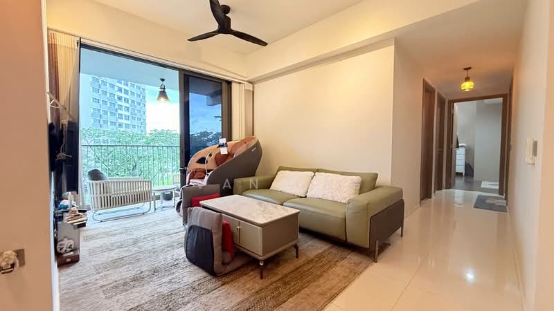 Riverbank at Fernvale, 15 Fernvale Close, 3 Bedrooms, 1,012 sqft, Condominium For Sale, by Ivan Ong, 500138356 - Living Room - PropertyGuru.com.sg