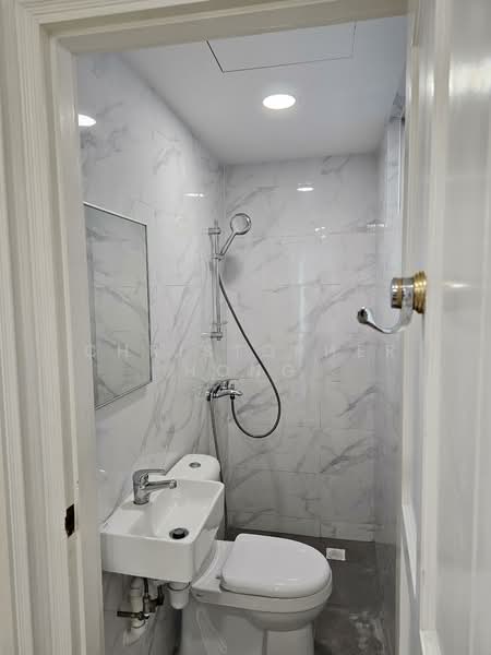 Kasturina Lodge, 20 Kay Poh Road, 2 Bedrooms, 840 sqft, Apartment For Sale, by Christopher Hong, 500138363 - Bathroom - PropertyGuru.com.sg