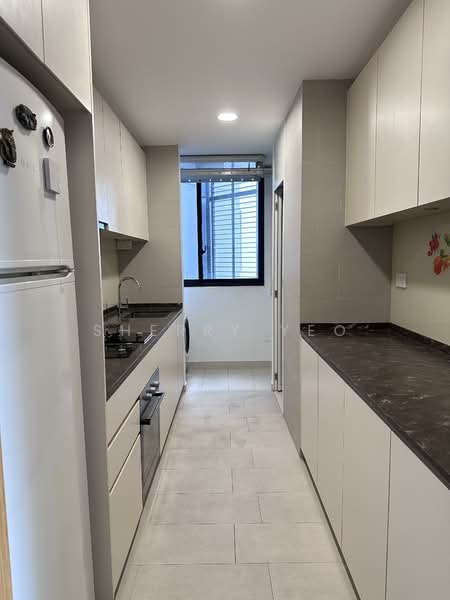 The Crest, 105 Prince Charles Crescent, 3 Bedrooms, 1,636 sqft, Condominium For Rent, by Sherry Yeo, 500138366 - Kitchen - PropertyGuru.com.sg