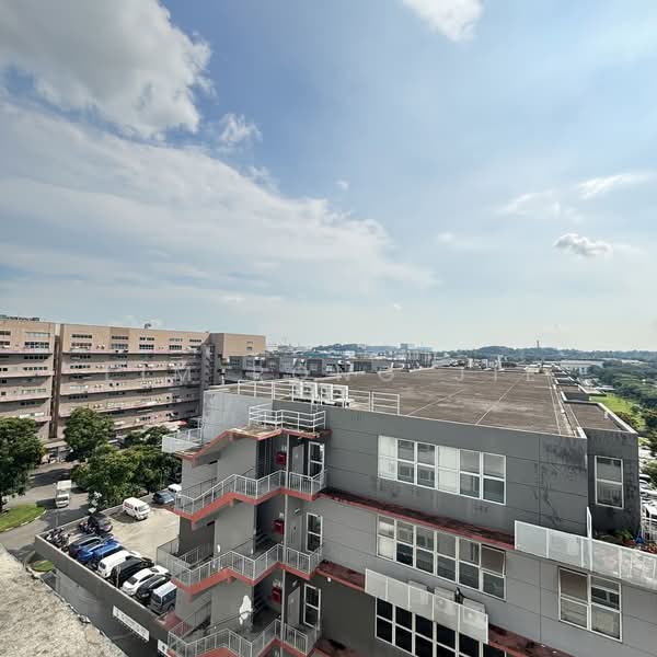 Pioneer Point, 5 Soon Lee Street, 958 sqft, Factory / Workshop (B2) For Sale, by Lim Rong Jie, 500138374 - Exterior - CommercialGuru.com.sg