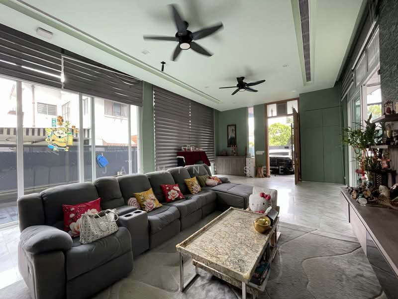 Greenview Crescent, Greenview Crescent, Tanglin / Holland / Bukit Timah, 6 Bedrooms, 5,113 sqft, Detached House For Sale, by Jasmine See, 500138380 - Living Room - PropertyGuru.com.sg