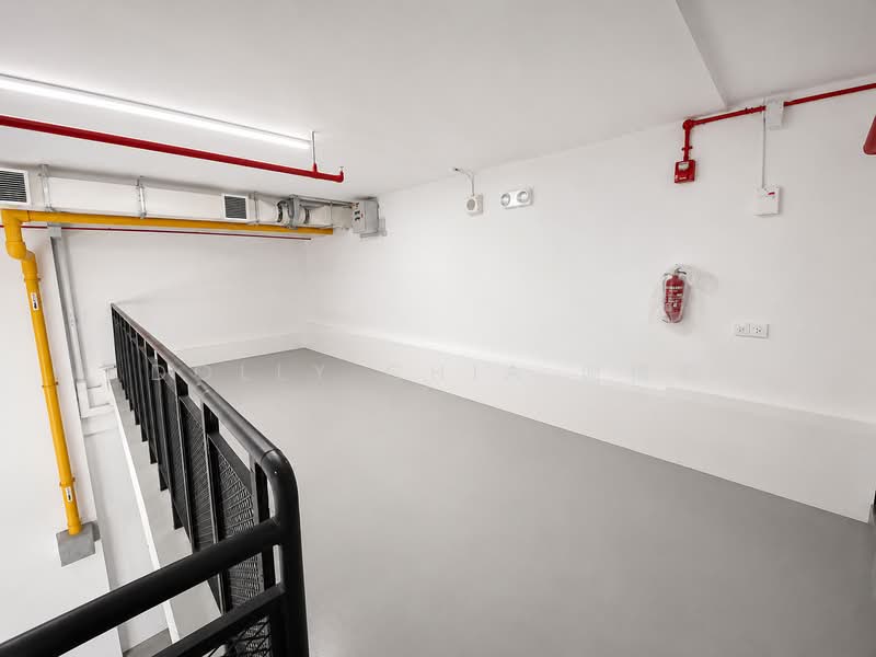 CT Foodchain, 200 Pandan Loop, 3,488 sqft, Factory / Workshop (B2) For Sale, by Dolly Chia 谢梅莉, 500138394 - Mezzanine for Office - CommercialGuru.com.sg