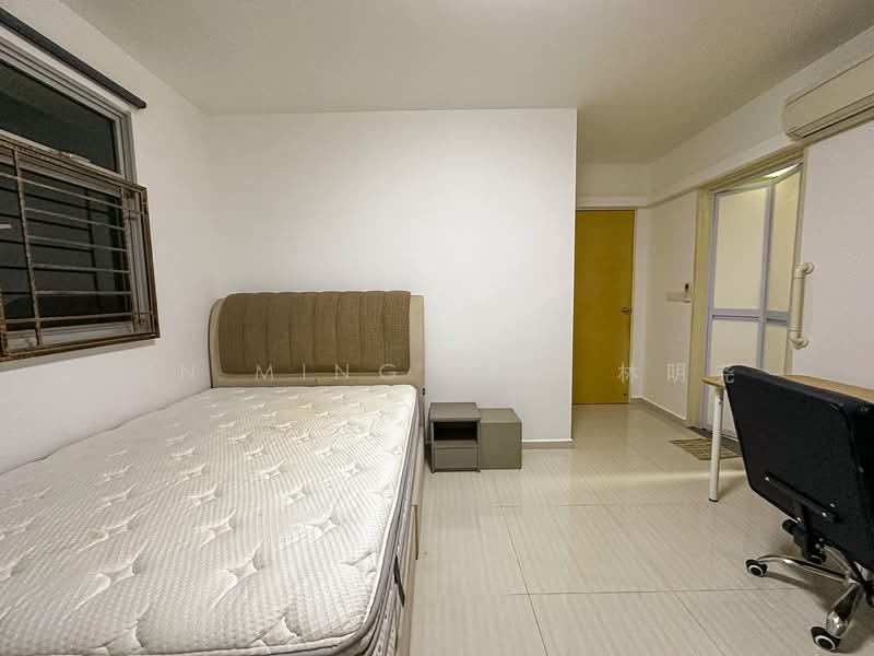 815C Choa Chu Kang Avenue 7, 815C Choa Chu Kang Avenue 7, Room Rental, 200 sqft, HDB Flat For Rent, by Lin Ming Yao 林明尧, 500138406 - Bedroom - PropertyGuru.com.sg