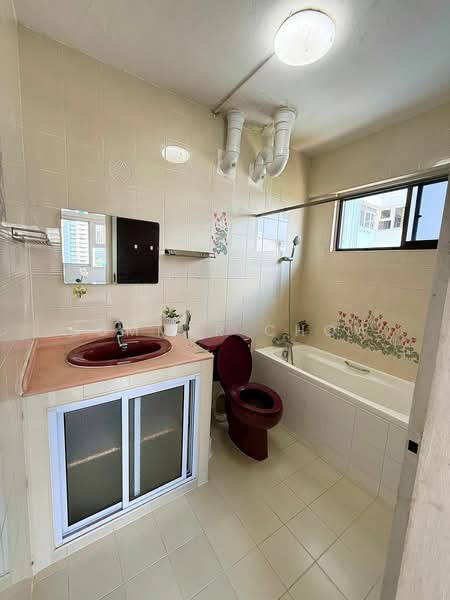Lagoon View, 5000J Marine Parade Road, Room Rental, 180 sqft, Apartment For Rent, by Summer Chow, 500138414 - Bathroom - PropertyGuru.com.sg
