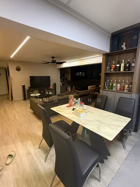 931 Jurong West Street 92, 931 Jurong West Street 92, Room Rental, 100 sqft, HDB Flat For Rent, by Ong Kong Joo, 500138422 - Living Room - PropertyGuru.com.sg