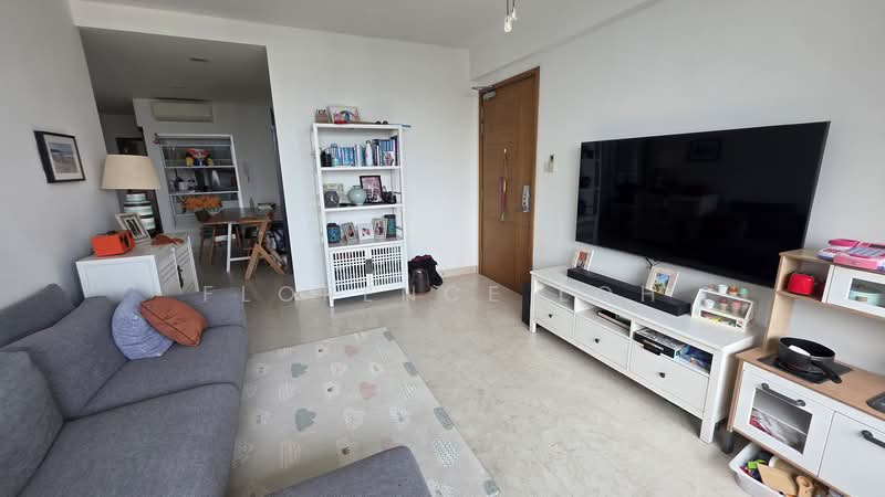 The Grandhill, 39 Pasir Panjang Hill, 3 Bedrooms, 1,259 sqft, Condominium For Sale, by Florence Loh, 500138425 - Living Room - PropertyGuru.com.sg