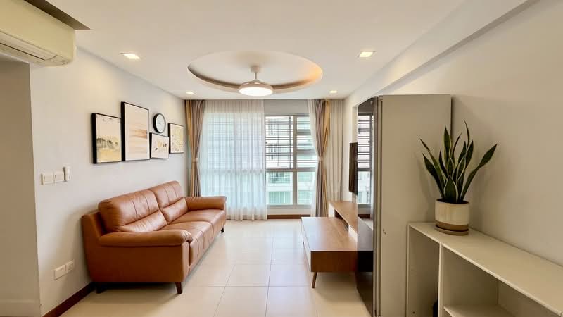 273D Punggol Place, 273D Punggol Place, 3 Bedrooms, 1,001 sqft, HDB Flat For Sale, by Jun Yu, 500138435 - Living Room - PropertyGuru.com.sg