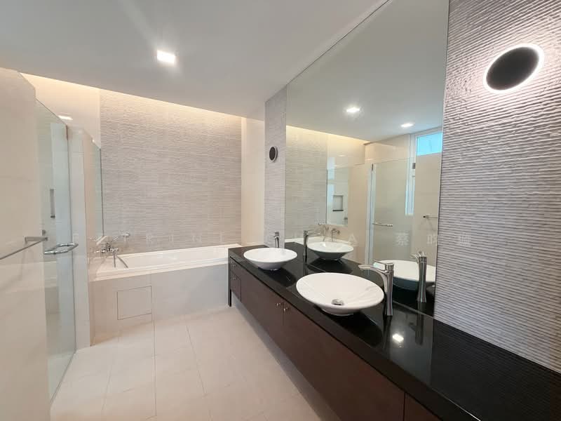 Sommerville Road, , 6 Bedrooms, 8,800 sqft, Bungalow House For Rent, by Petrine Chua 蔡昀璇, 500138439 - Bathroom - PropertyGuru.com.sg