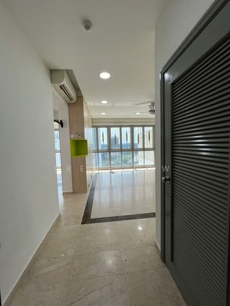 Trellis Towers, 700 Toa Payoh Lorong 1, 4 Bedrooms, 1,647 sqft, Condominium For Sale, by Irene Low, 500138443 - Corridor - PropertyGuru.com.sg