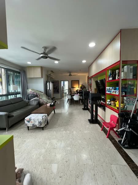 Trellis Towers, 700 Toa Payoh Lorong 1, 4 Bedrooms, 1,647 sqft, Condominium For Sale, by Irene Low, 500138443 - Living Room - PropertyGuru.com.sg