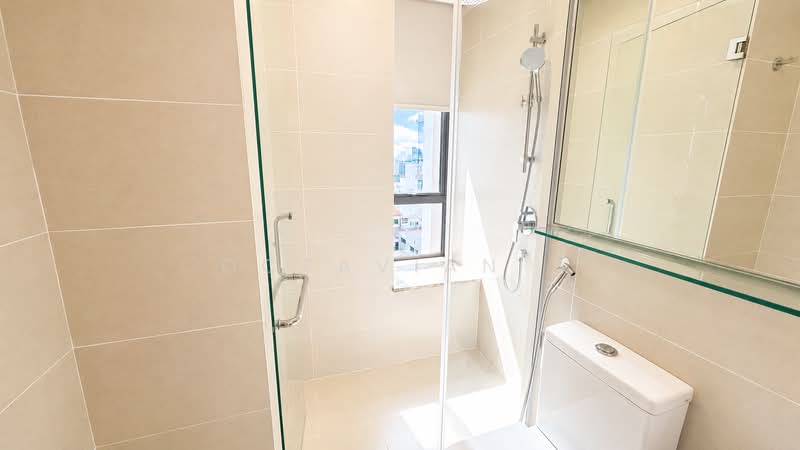 Sundance Suites, 12 Duku Place, 1 Bedroom, 603 sqft, Condominium For Rent, by Octavian ., 500138448 - Bathroom - PropertyGuru.com.sg