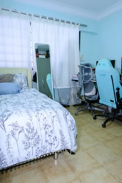 357 Bukit Batok Street 31, 357 Bukit Batok Street 31, 4 Bedrooms, 1,657 sqft, HDB Flat For Sale, by Mahfudz Zainal, 500138452 - Bedroom - PropertyGuru.com.sg