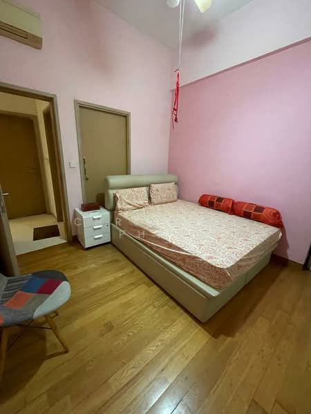 Tanglin Regency, 381 Tanglin Road, 3 Bedrooms, 1,109 sqft, Condominium For Rent, by Christina Phau, 500138454 - PropertyGuru.com.sg