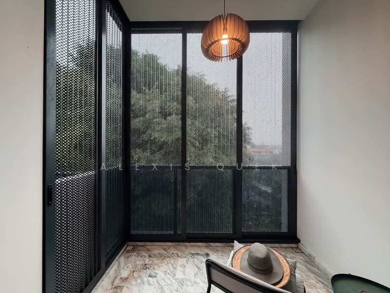 Van Holland, 188 Holland Road, 2 Bedrooms, 710 sqft, Condominium For Sale, by Alexis Quek, 500138460 - Balcony - PropertyGuru.com.sg