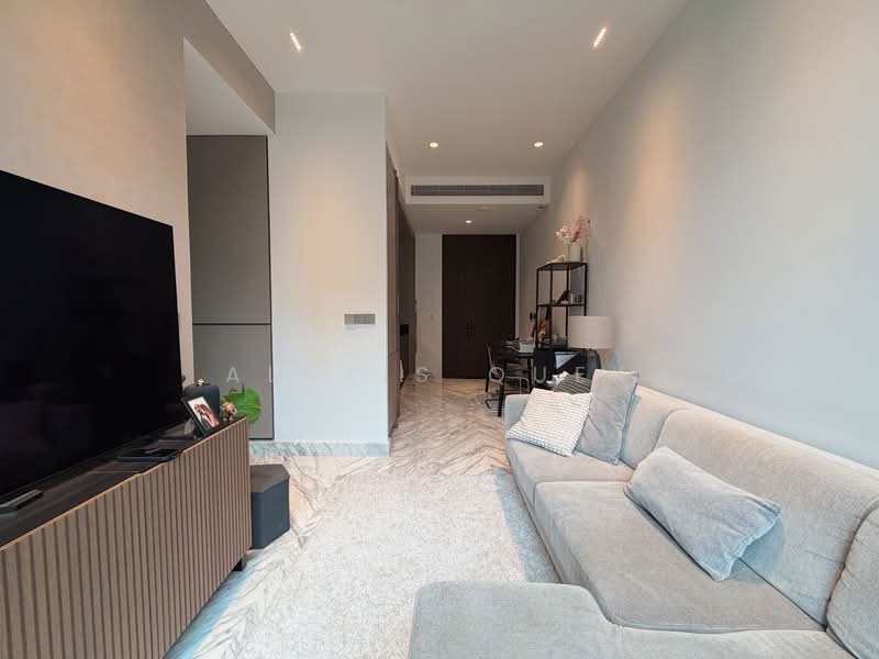 Van Holland, 188 Holland Road, 2 Bedrooms, 710 sqft, Condominium For Sale, by Alexis Quek, 500138460 - Living Room - PropertyGuru.com.sg