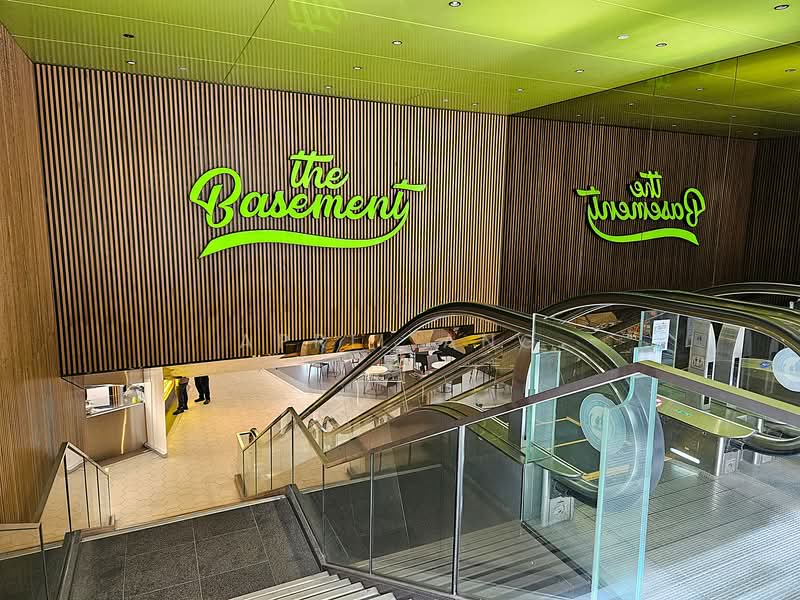 Heart of Raffles Place, raffles quay, 571 sqft, Office For Rent, by April Ang, 500138466 - Lobby - CommercialGuru.com.sg