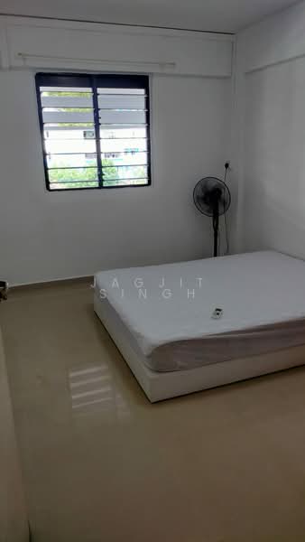 166 Woodlands Street 13, 166 Woodlands Street 13, 2 Bedrooms, 721 sqft, HDB Flat For Rent, by JAGJIT SINGH, 500138476 - Bedroom - PropertyGuru.com.sg
